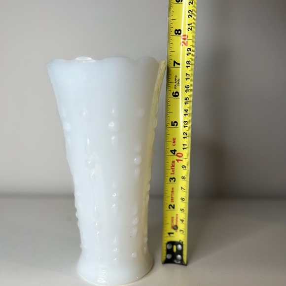 Antique Vintage Milk Glass Vase - Dots - Picture 6 of 7